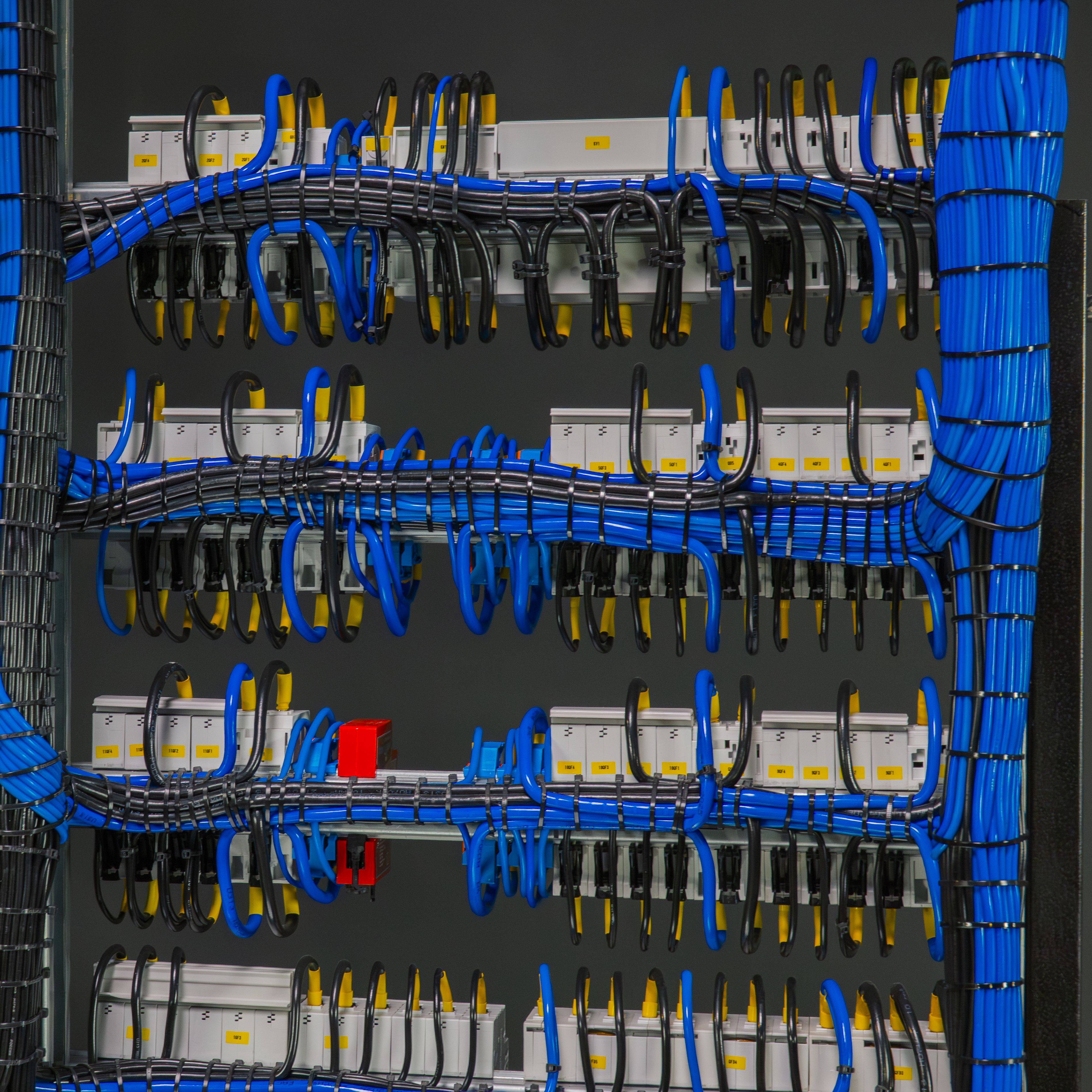 Сборка щита умного дома на WIRENBOARD PRO.